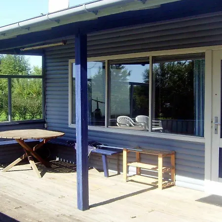 Holiday home Three-bedroom Holiday In 1